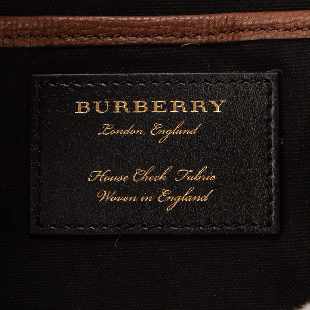 Burberry Glam Baguette Links - Picture 9 of 10